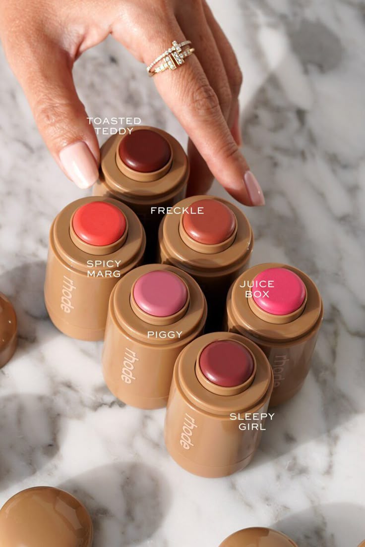 Rhode pocket blush (The natural flush)