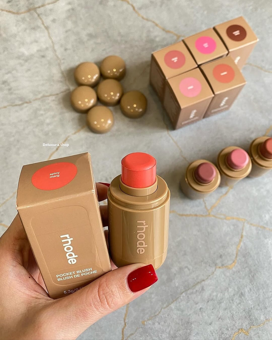 Rhode pocket blush (The natural flush)